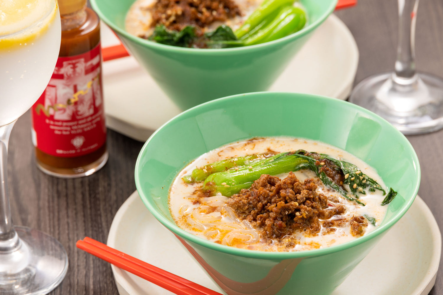 糸こんにゃくと赤マーシーの豆乳担々麺