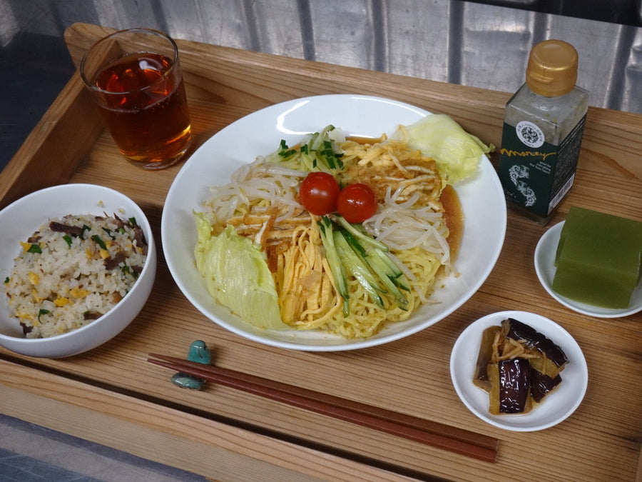 冷やし中華と鹿チャーハン
